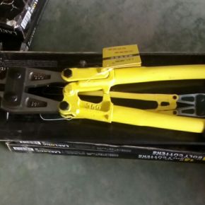 Iron cutting pliers 30"